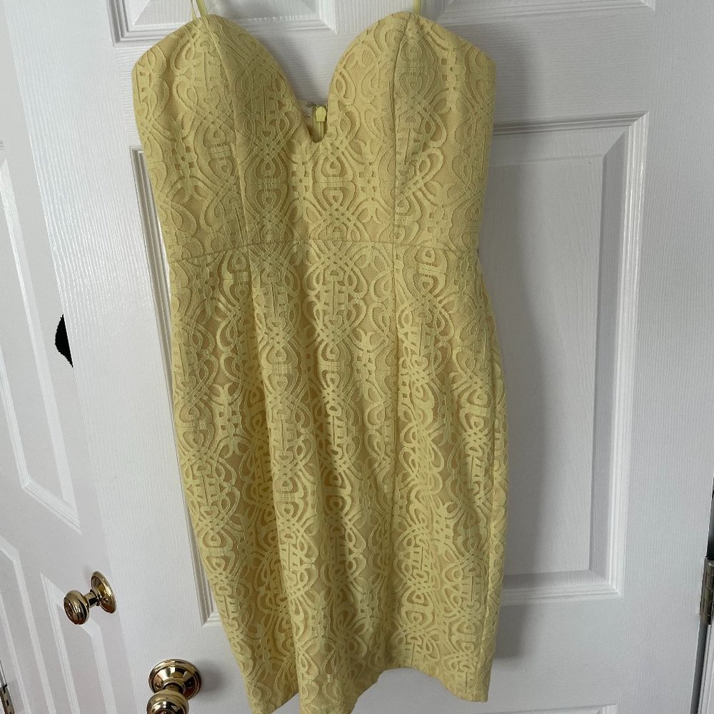 Like New! Butter Yellow Sweetheart Lace Dress